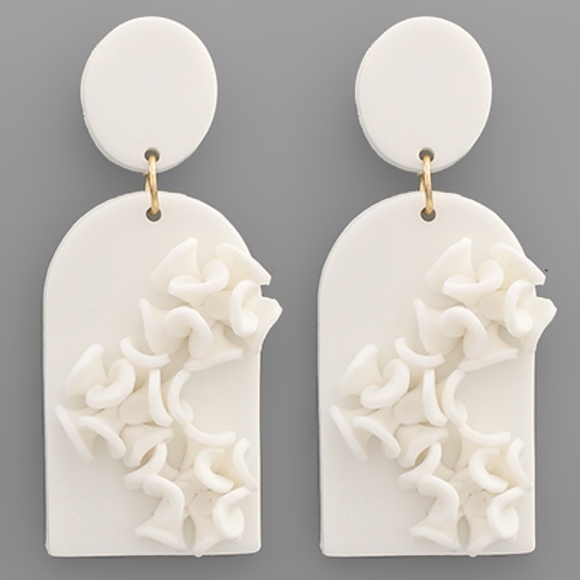 Clay Lace & Arch Earrings - Picture 1 of 1